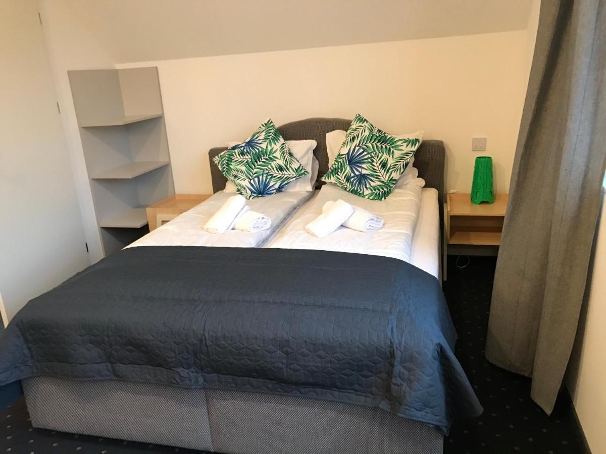 Apartamenty Pod Zamkiem W Janowcu Janowiec Buitenkant foto